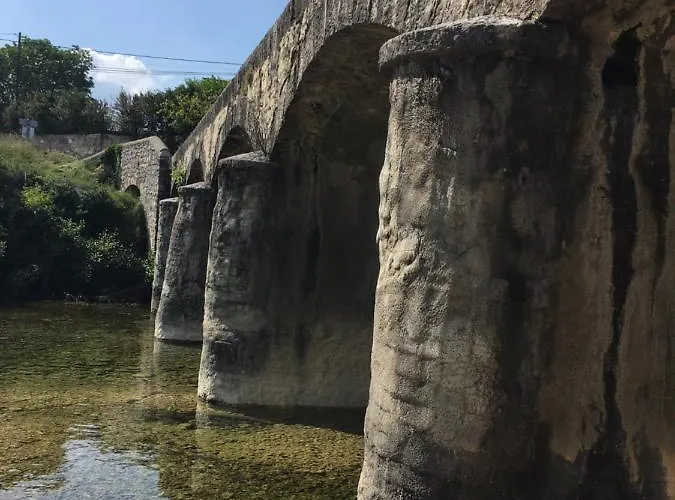 Le Jas D Arcas Tatil Evi *